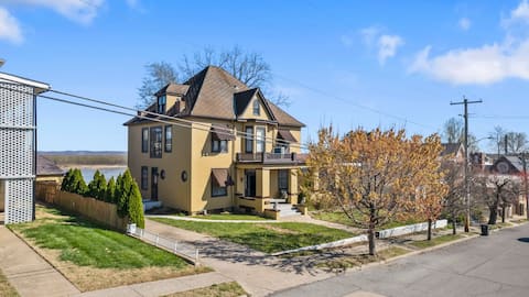 Rivercrest Castle