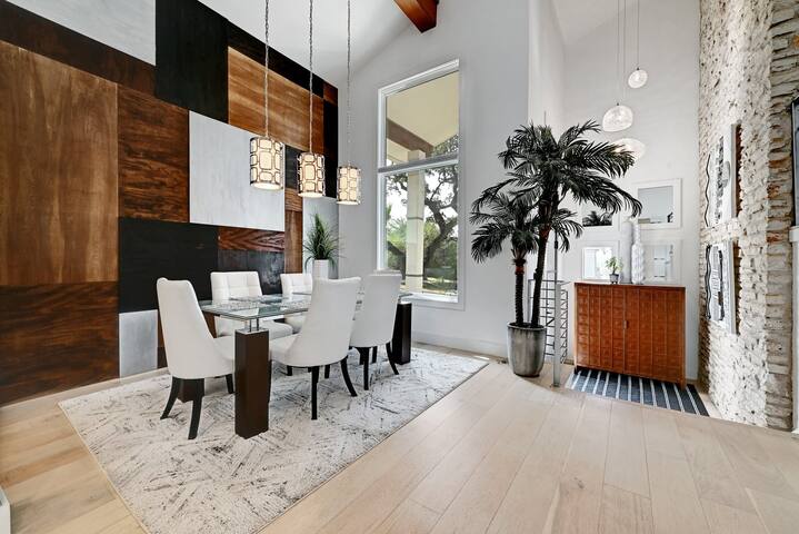 Artsy Luxury Resort style living with POOL gallery image 3