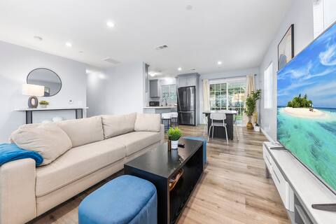 New Luxury Home | Minutes To Disney & Universal!