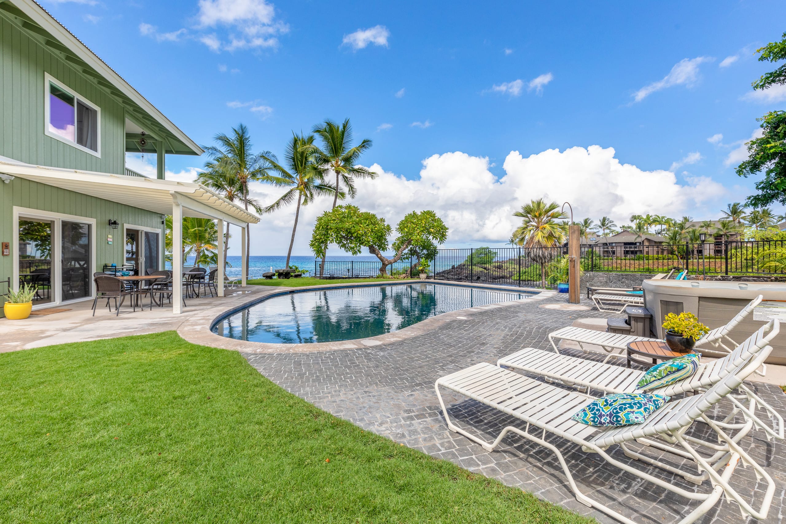 Home in Kailua-Kona · ★5.0 · 6 bedrooms · 10 beds · 4 baths - Image 39