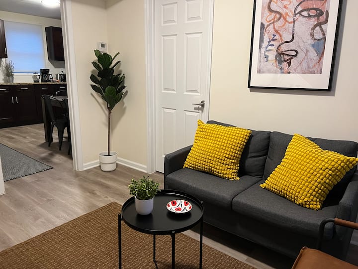 Great Location 3br/2ba Newark 30 Min To Nyc - Newark, NJ