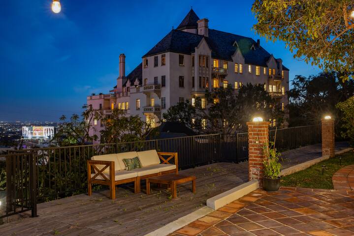 Directly Behind Chateau Marmont gallery image 2