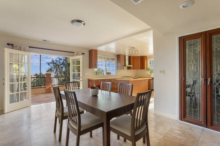 Directly Behind Chateau Marmont gallery image 3