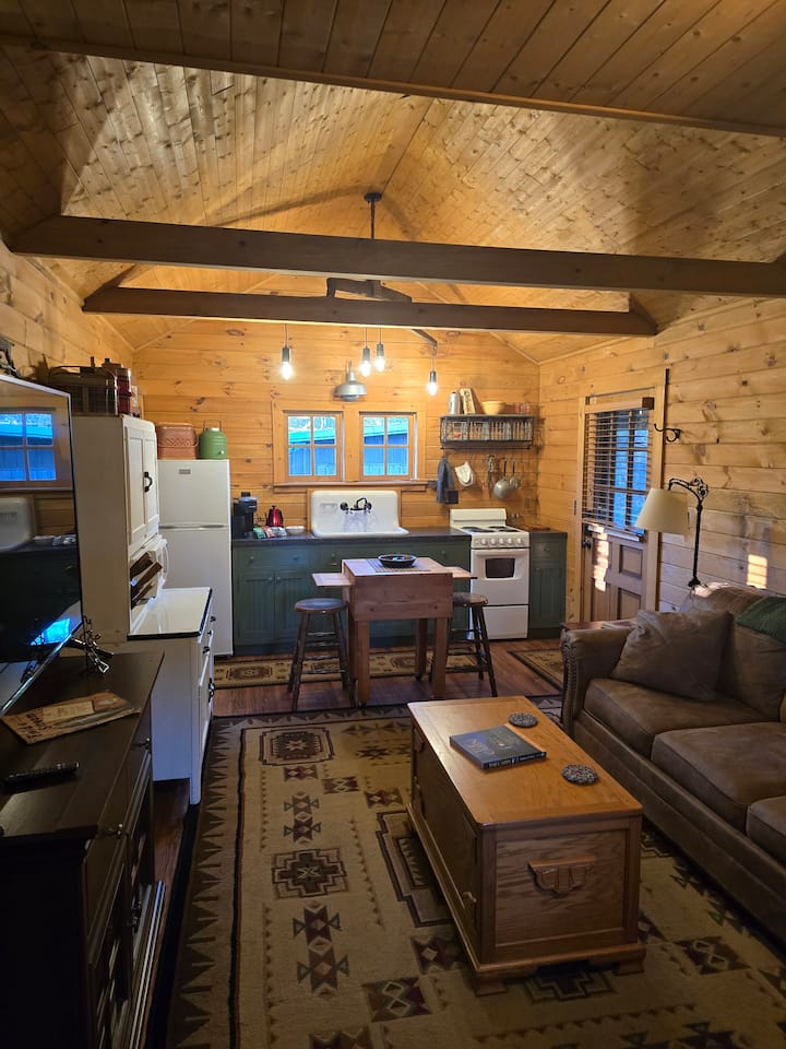 Purdy Hill Cabin - Indiana