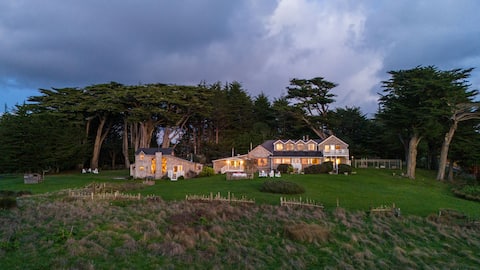 Your Family Reunion Here - Sleeps 30+
