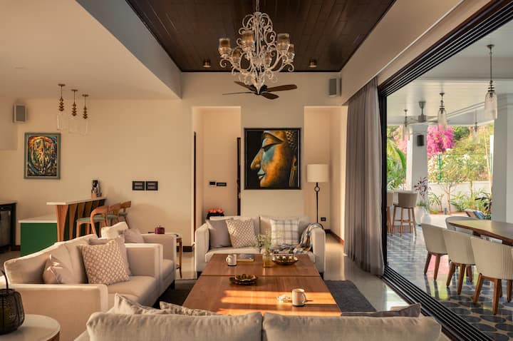 Living room image 1