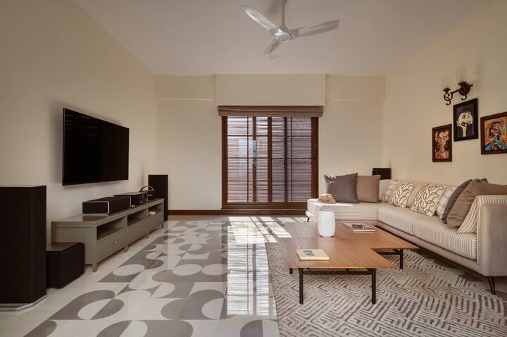 Living room image 2