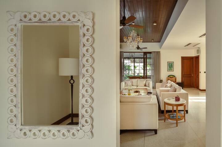 Living room image 3