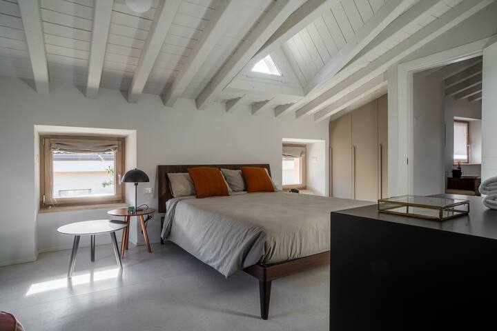 Case al Lago managed Airbnb listing 1
