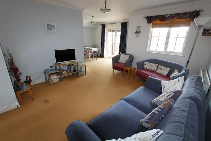 Canary Quay - Eastbourne