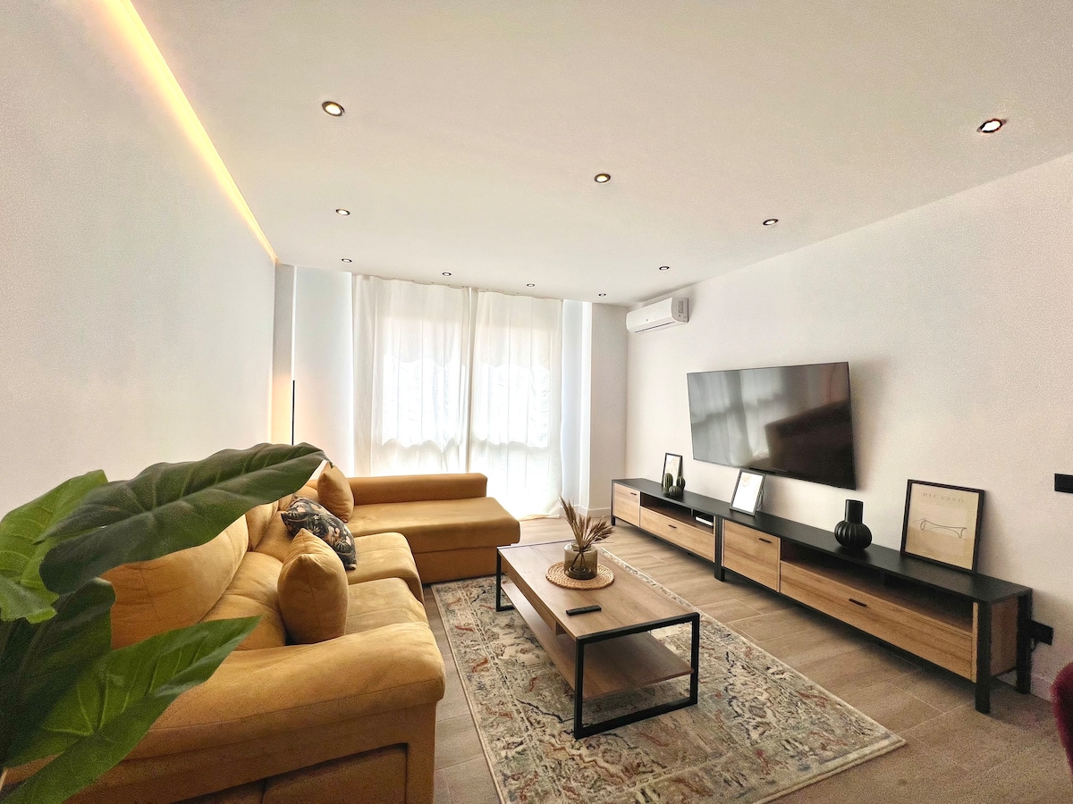 Leistungsstarkes Airbnb: Carrera II & old town by ELE Apartments in El Ejido