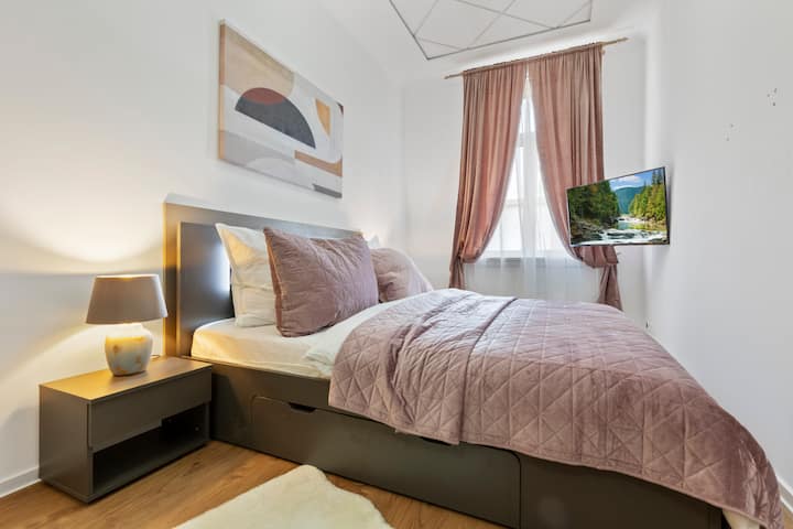 غرفة النوم 1