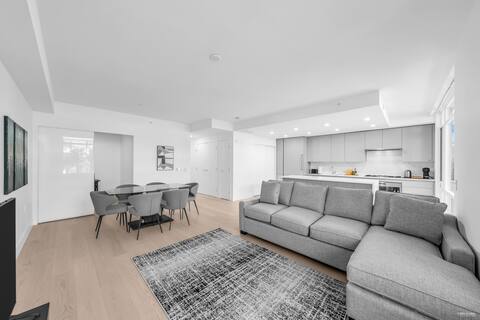 Gateway to Vancouver:Chic2BD/2BA