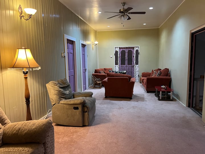 Spacious 4 Bedroom Modern House - Guyana