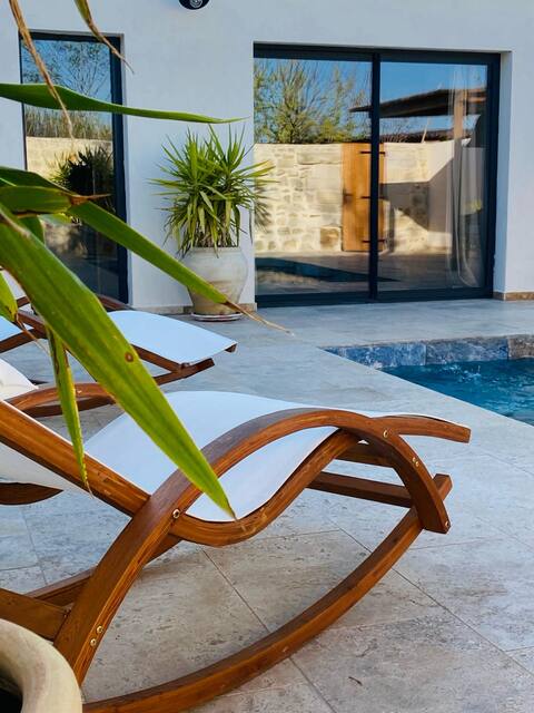 Exceptional Little House with Private Pool