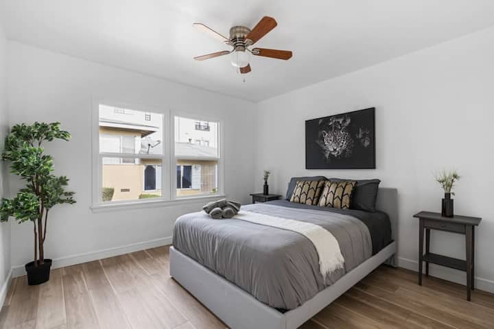 Garden Bungalow Escape Near Culver City & Lax - Inglewood, CA