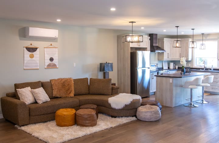 Beautiful Modern Home In Sudbury - Greater Sudbury