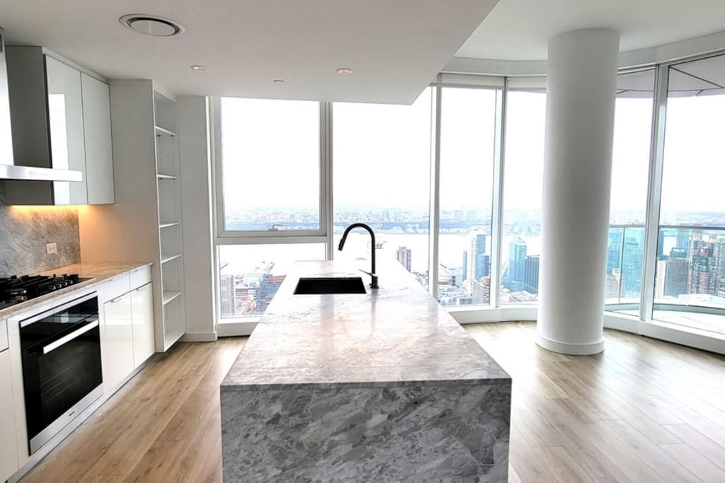 Airbnb Gorgeous views: Theater district