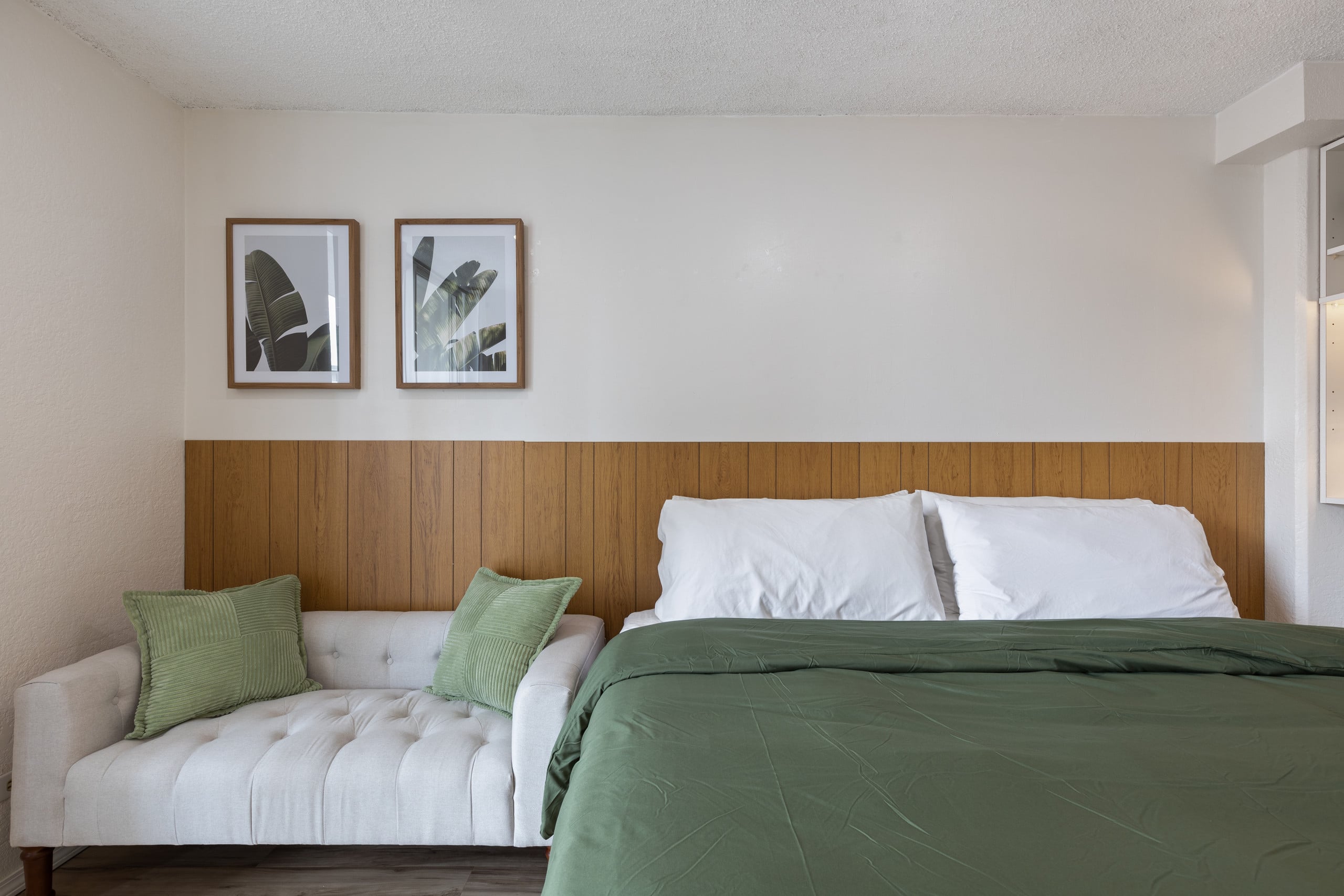 Condo in Honolulu · ★4.9 · Studio · 1 bed · 1 bath - Image 9