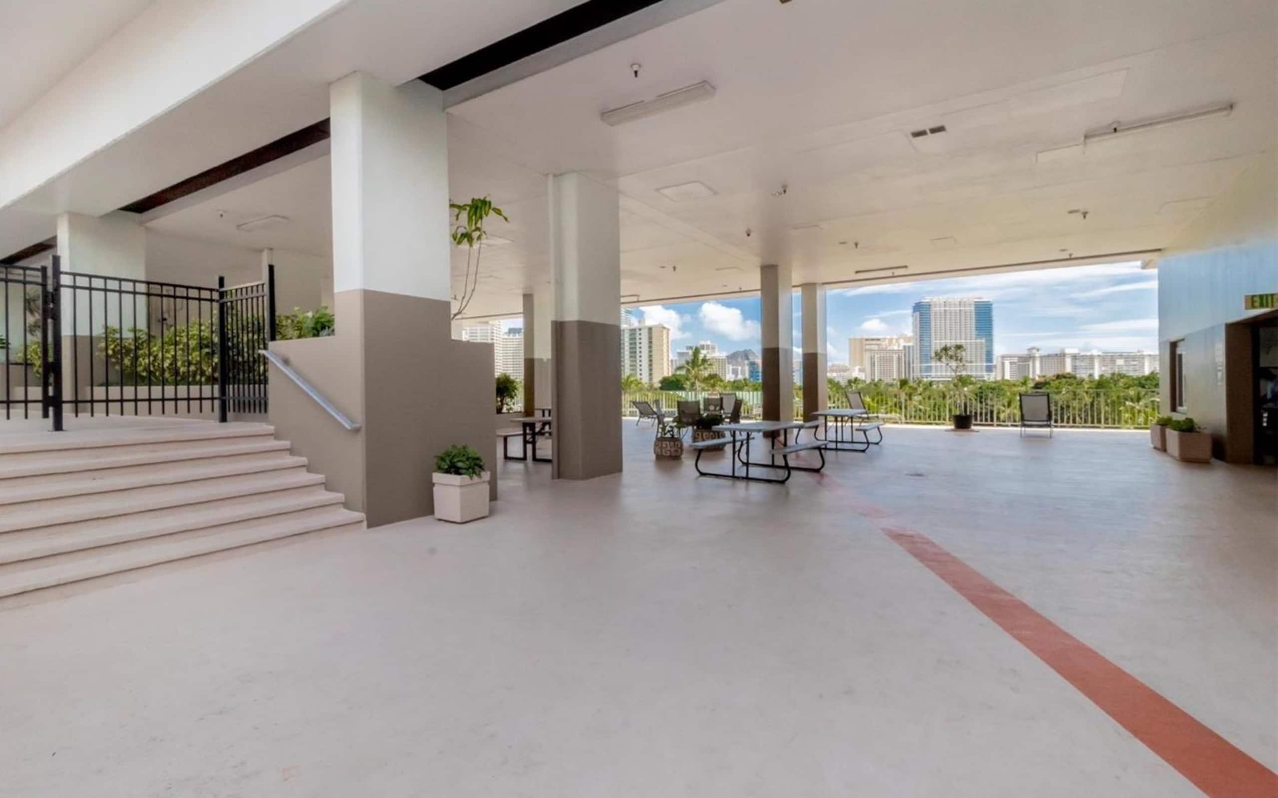 Condo in Honolulu · ★4.9 · Studio · 1 bed · 1 bath - Image 33