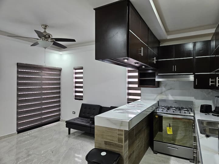 Departamento "A" En Nuevo Laredo - Nuevo Laredo