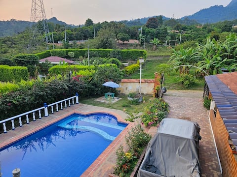 San Luis" country charm