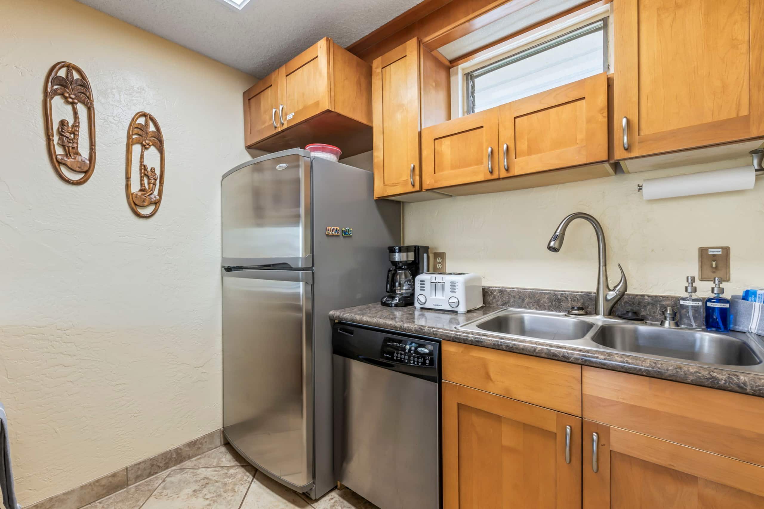 Condo in Kihei · ★4.89 · 1 bedroom · 2 beds · 2 baths - Image 11