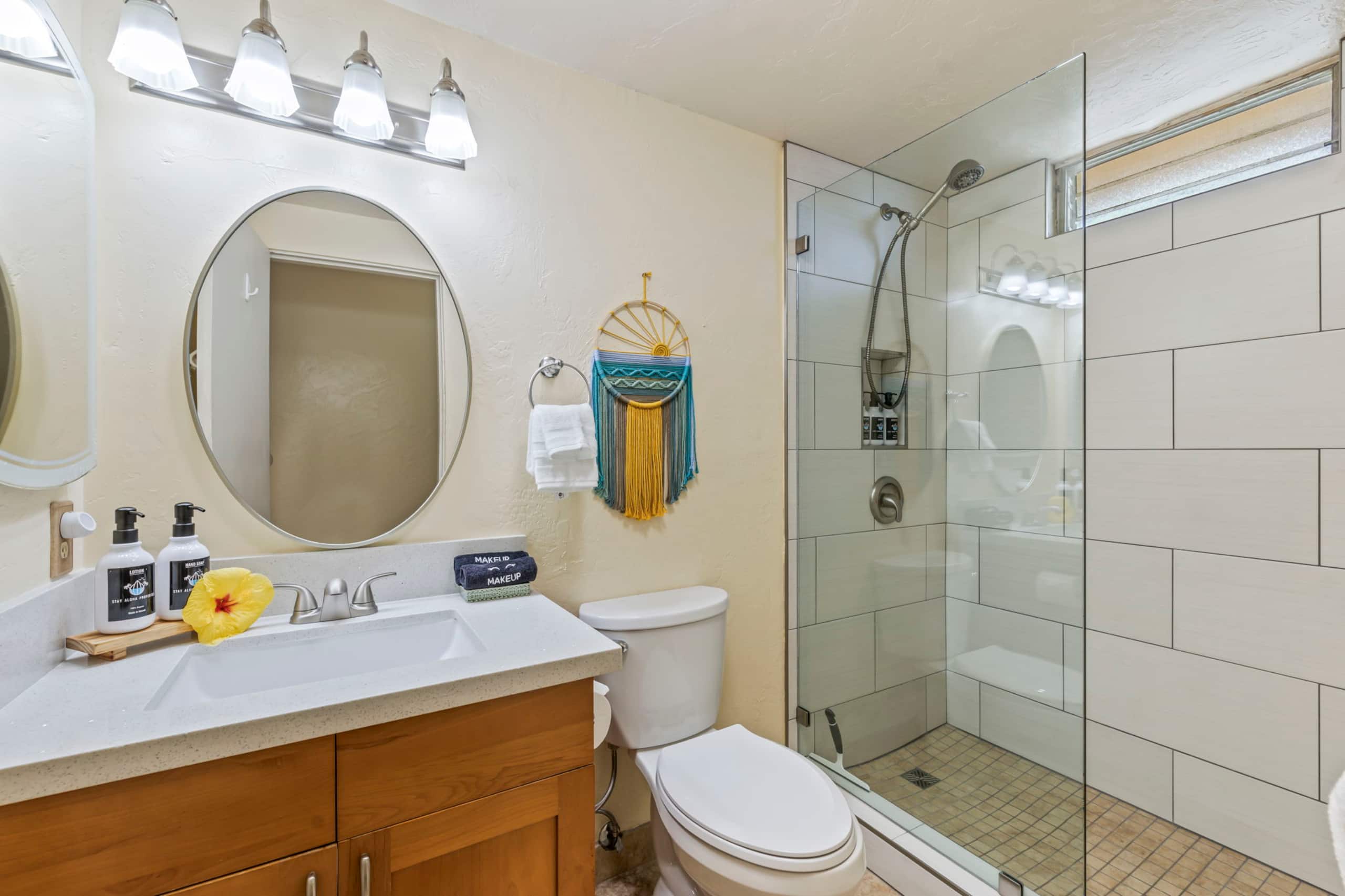 Condo in Kihei · ★4.89 · 1 bedroom · 2 beds · 2 baths - Image 18