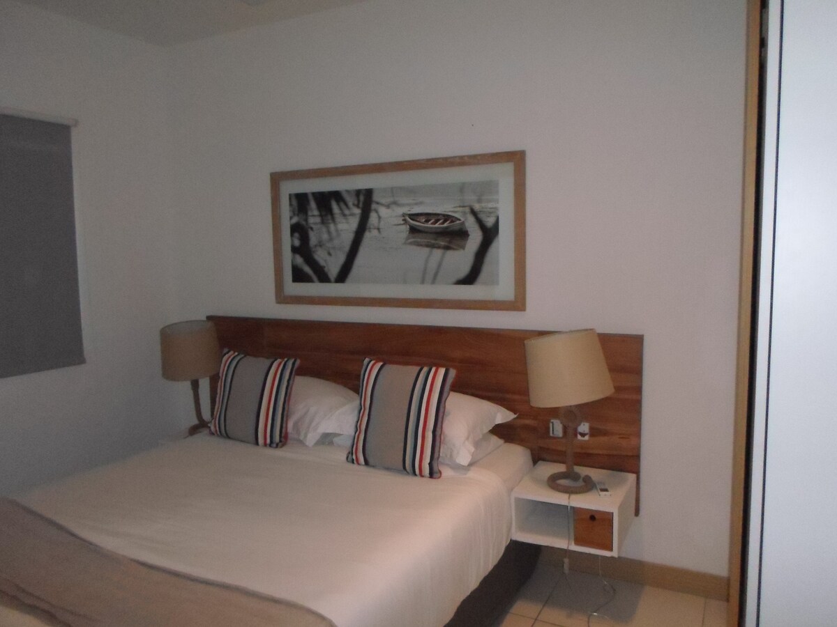 ห้องนอนผู้เข้าพักพร้อมห้องน้ำในตัว