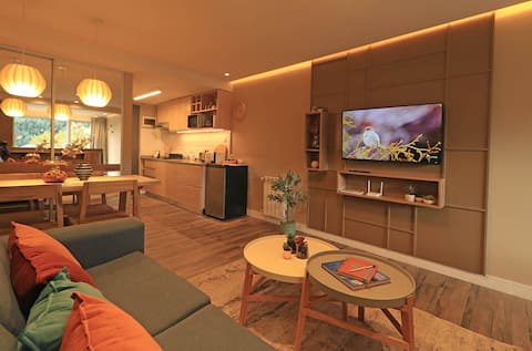 Top performing Airbnb: Modern studio with parking in Río Negro