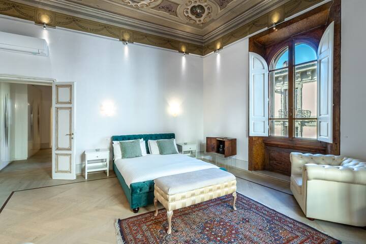 Dante Alighieri Luxury [A.C and elevator] gallery image 3