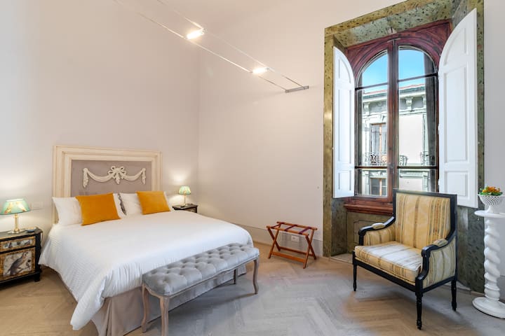 Dante Alighieri Luxury [A.C and elevator] gallery image 5