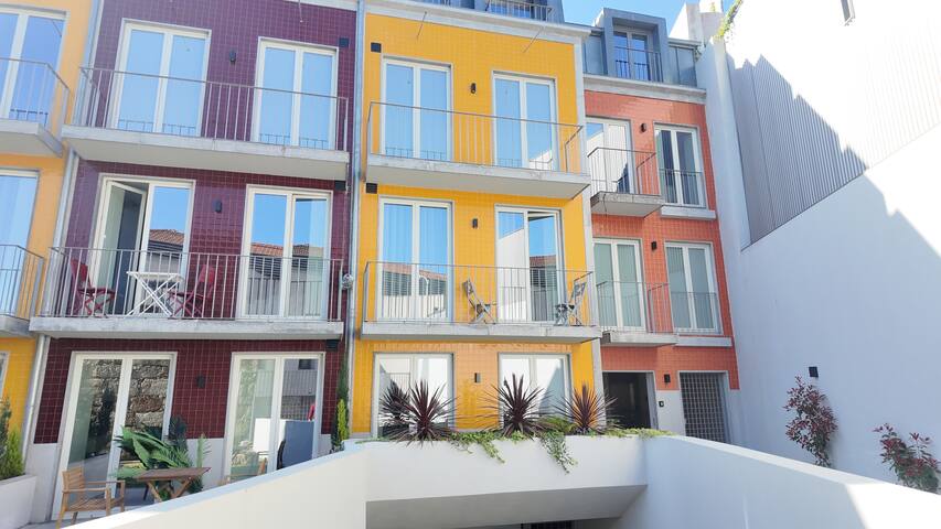 Beautiful 2bedrooms balcony garage historic center gallery image 4