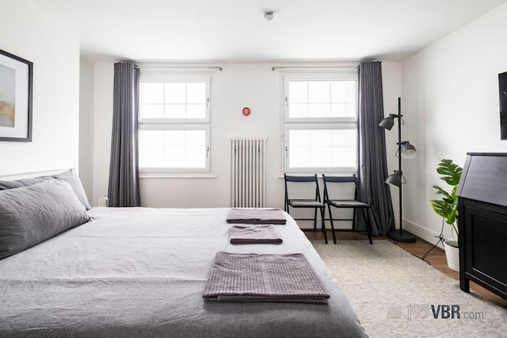 3-Bed Suite | Private Bath | Victoria