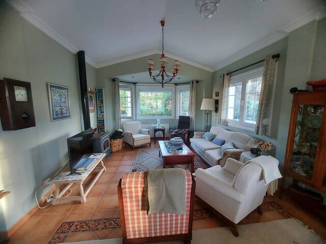 Casa con jardín y piscina en Plentzia (Bizkaia) gallery image 2