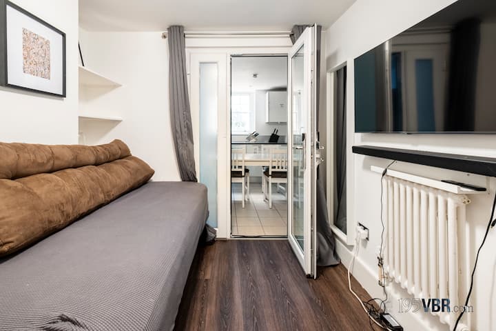 The Tachbrook At 195: Historic Townhouse, Victoria - Bloomsbury