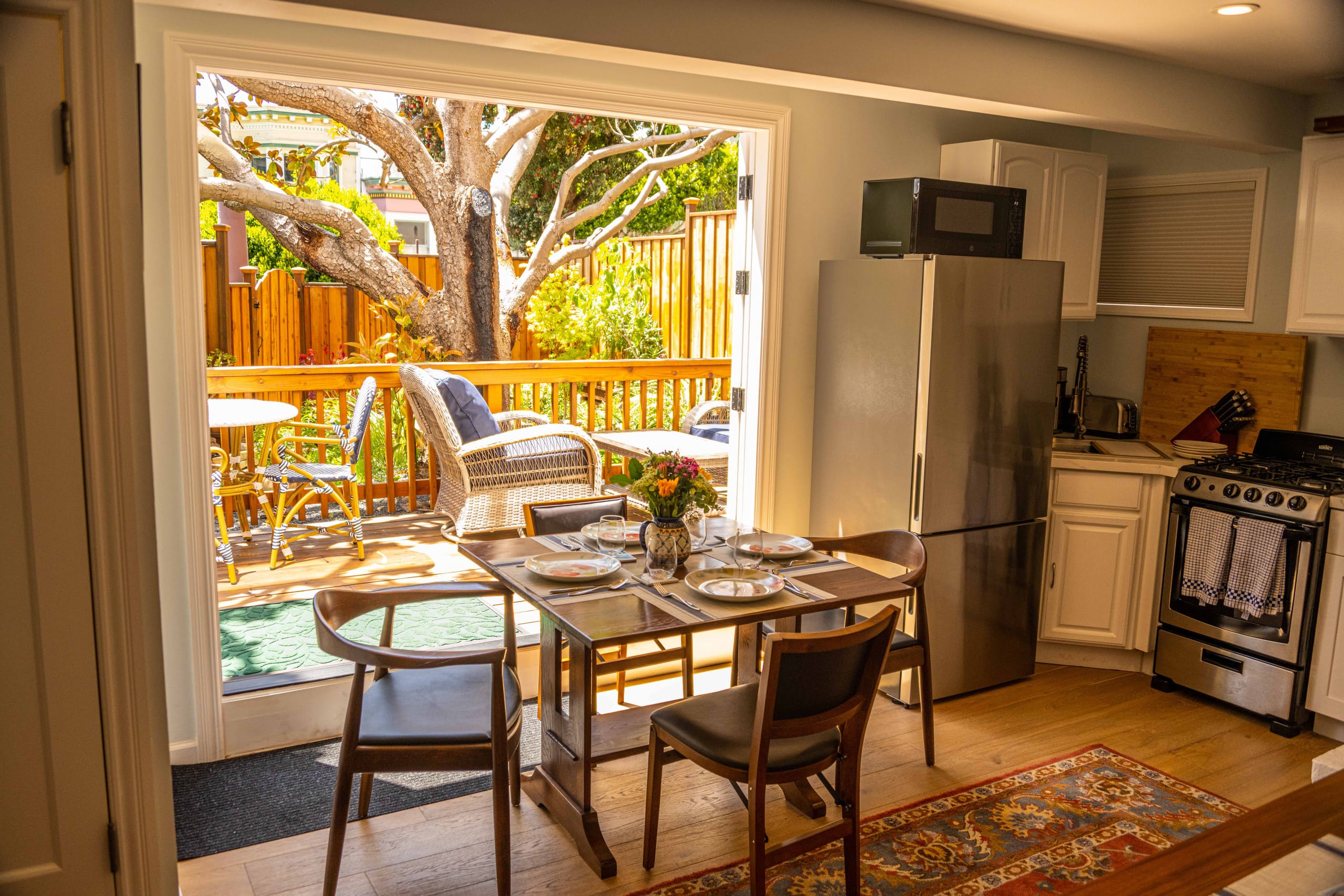 Guesthouse in San Francisco · ★4.94 · Studio · 1 bed · 1 bath - Image 19