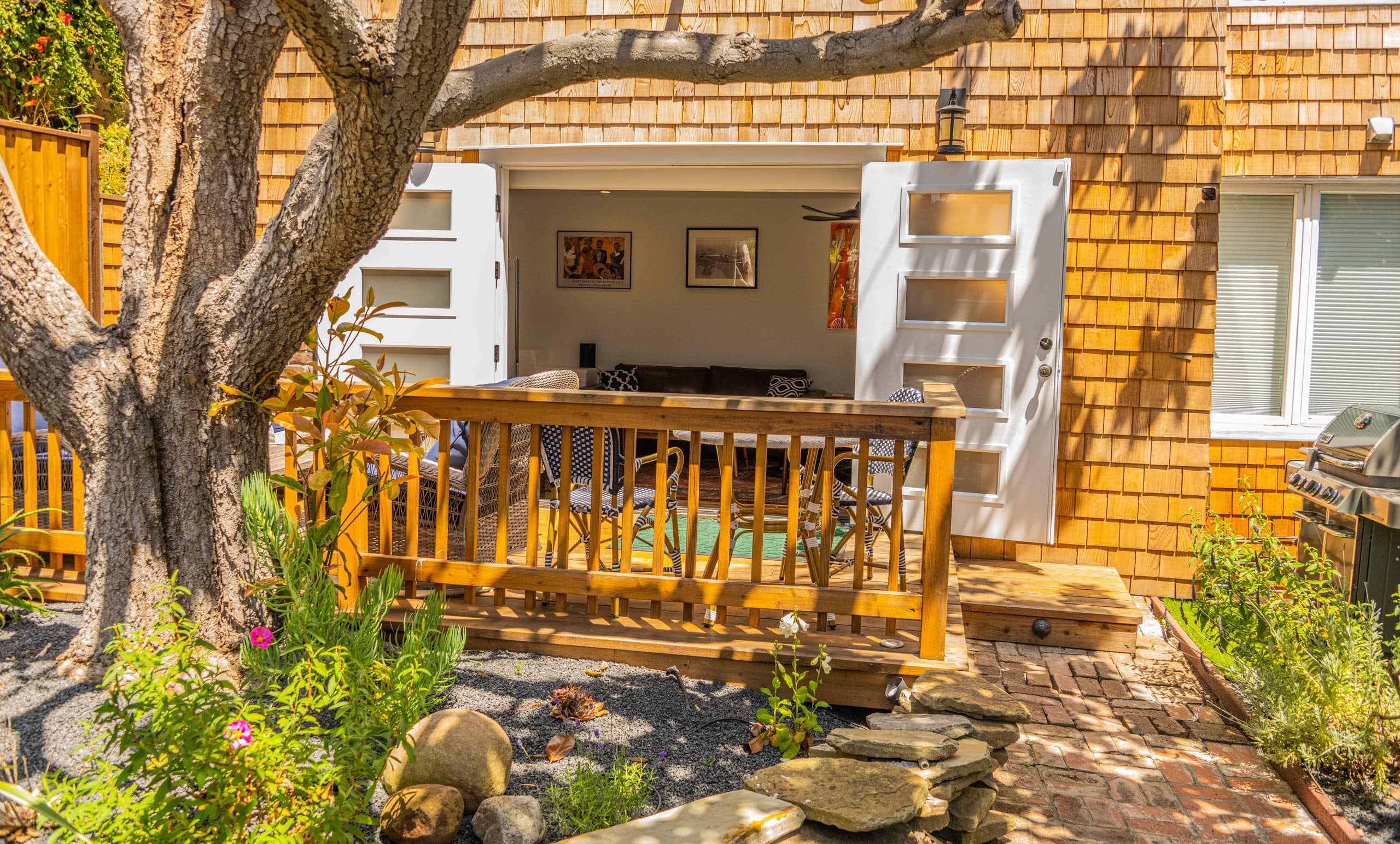 Guesthouse in San Francisco · ★4.94 · Studio · 1 bed · 1 bath - Image 4