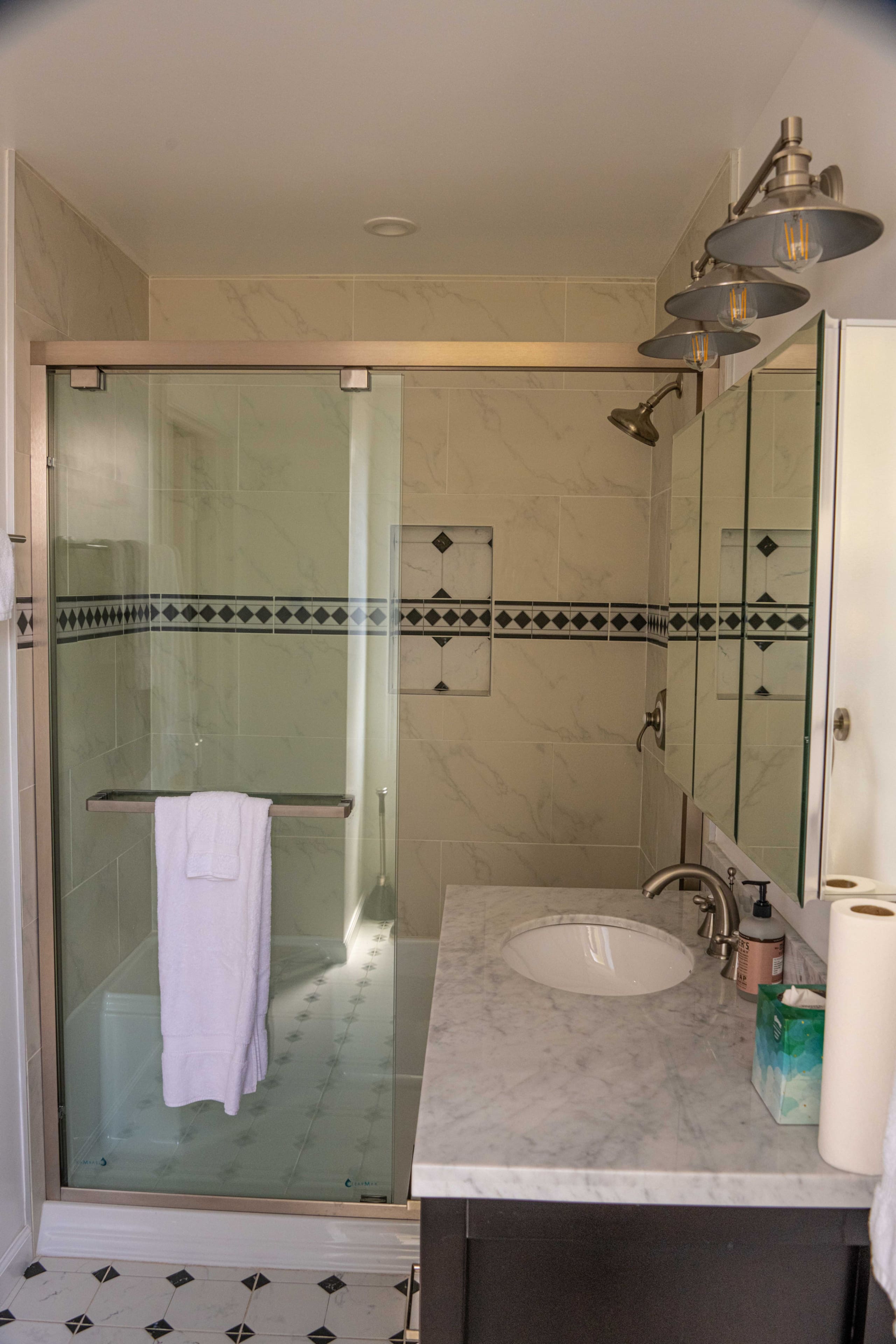 Guesthouse in San Francisco · ★4.94 · Studio · 1 bed · 1 bath - Image 23