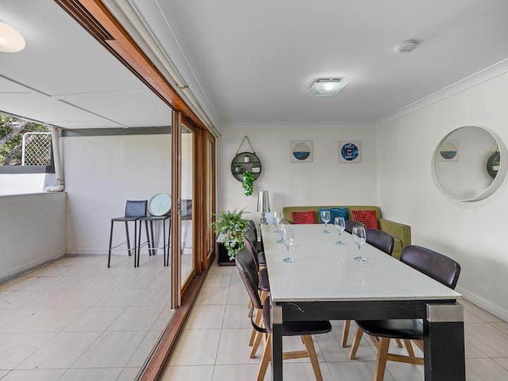 Classic Metro 3 Level Terrace