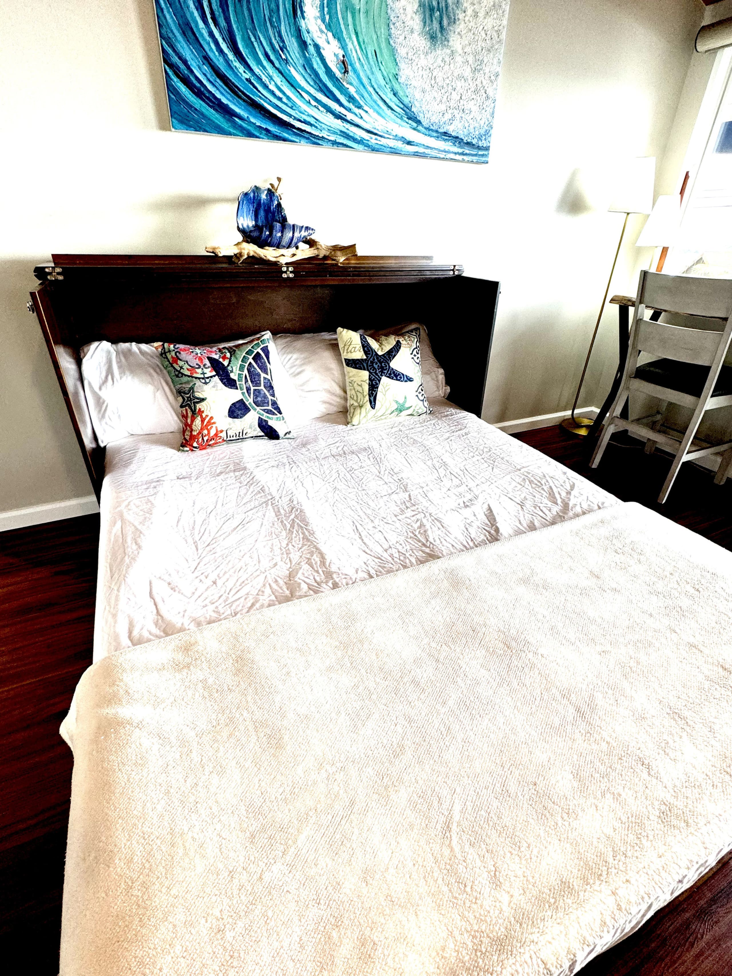 Home in Kailua-Kona · ★4.97 · 1 bedroom · 2 beds · 1 bath - Image 5