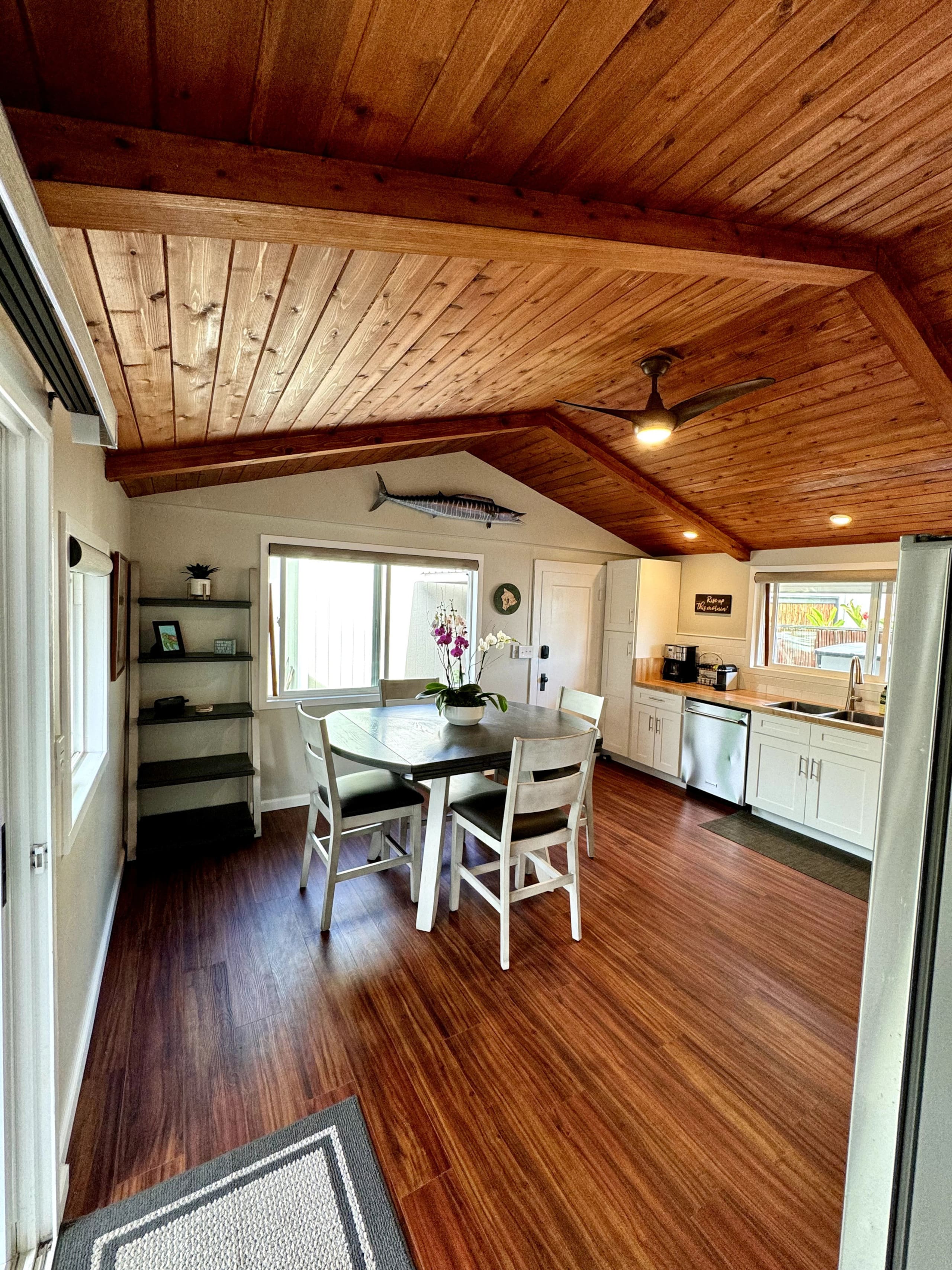 Home in Kailua-Kona · ★4.97 · 1 bedroom · 2 beds · 1 bath - Image 9