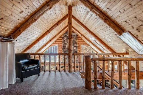 The Lodge - Stunning Family Cabin