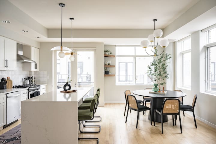 Luxury Home in Downtown DEN w/ Epic Rooftop Deck gallery image 3