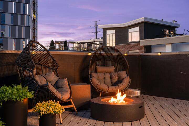 Luxury Home in Downtown DEN w/ Epic Rooftop Deck gallery image 5