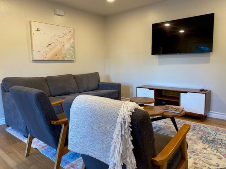 Guest House With Private Entry - Los Angeles, CA