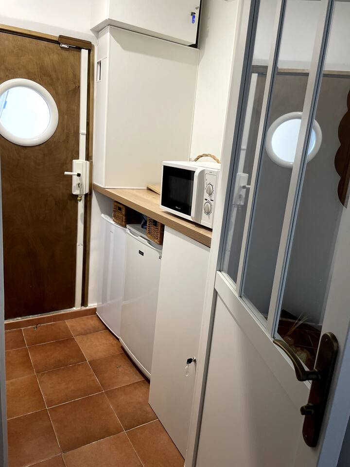 Logement Dans Maison, Jacuzzi Extérieur - Mandelieu-la-Napoule