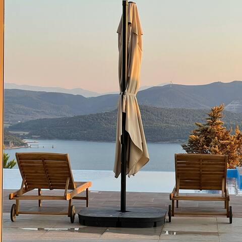 Villa Penelope Pool & View