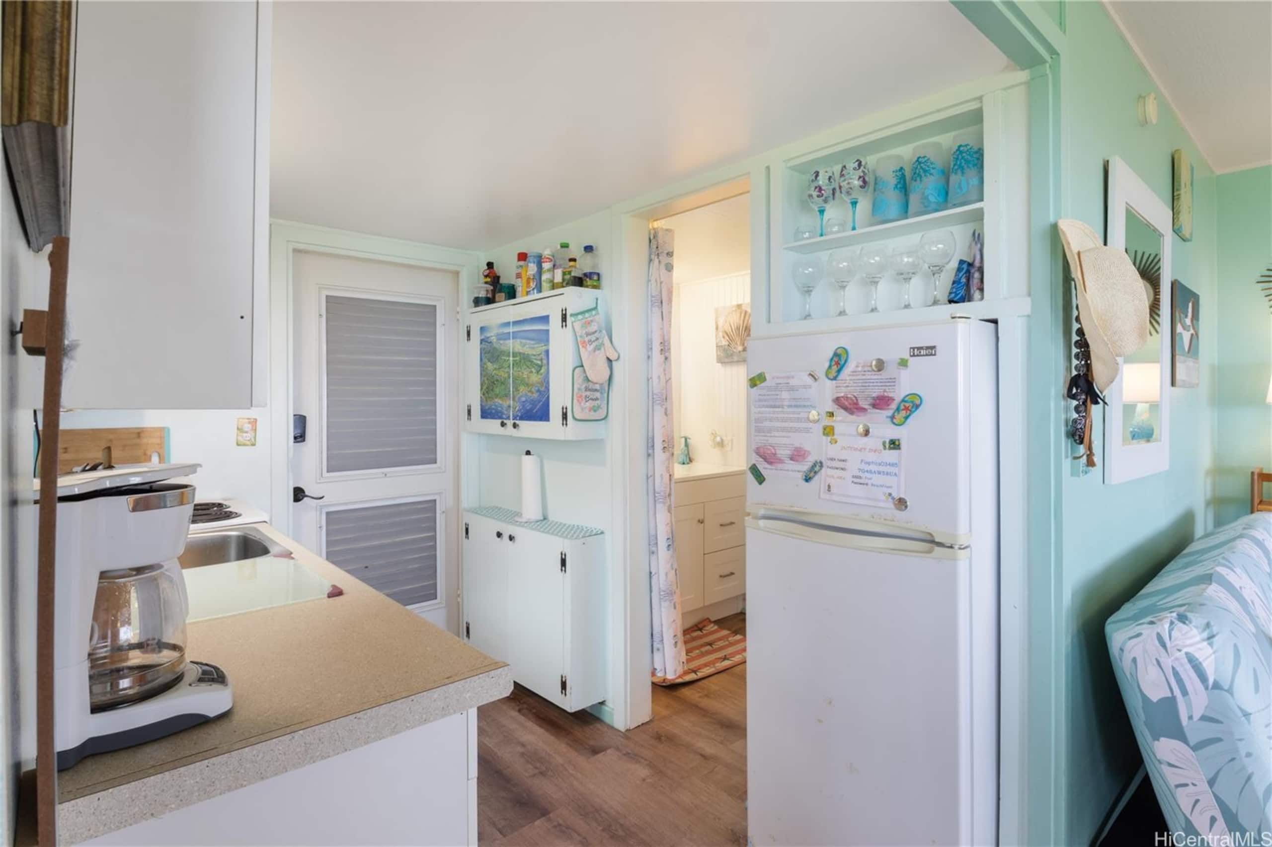 Condo in Hauula · ★4.93 · Studio · 4 beds · 1 private bath - Image 15