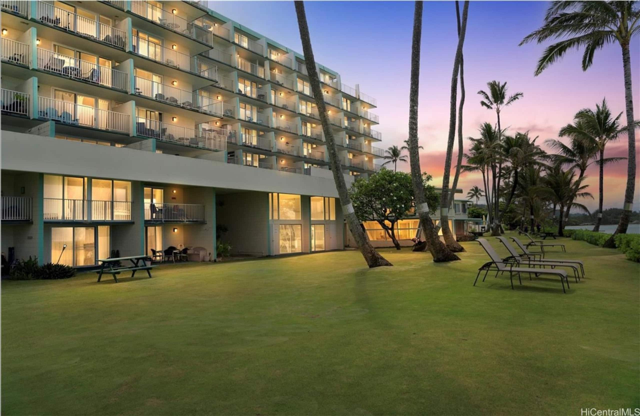 Condo in Hauula · ★4.93 · Studio · 4 beds · 1 private bath - Image 13